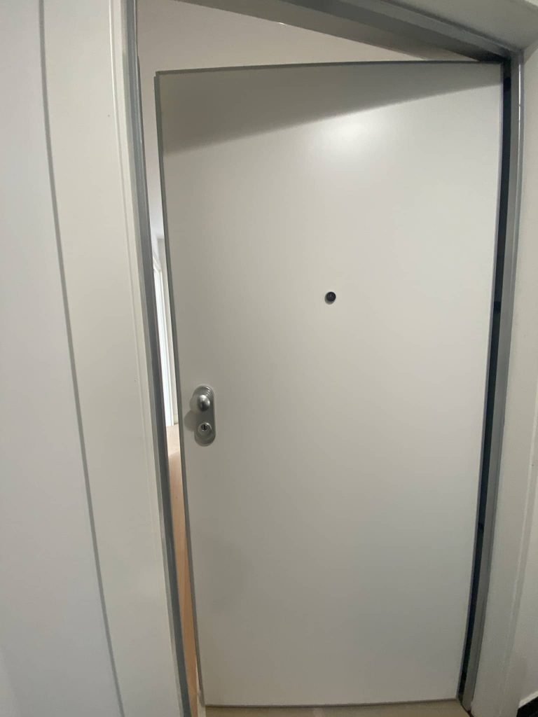 puertas-40-768x1024