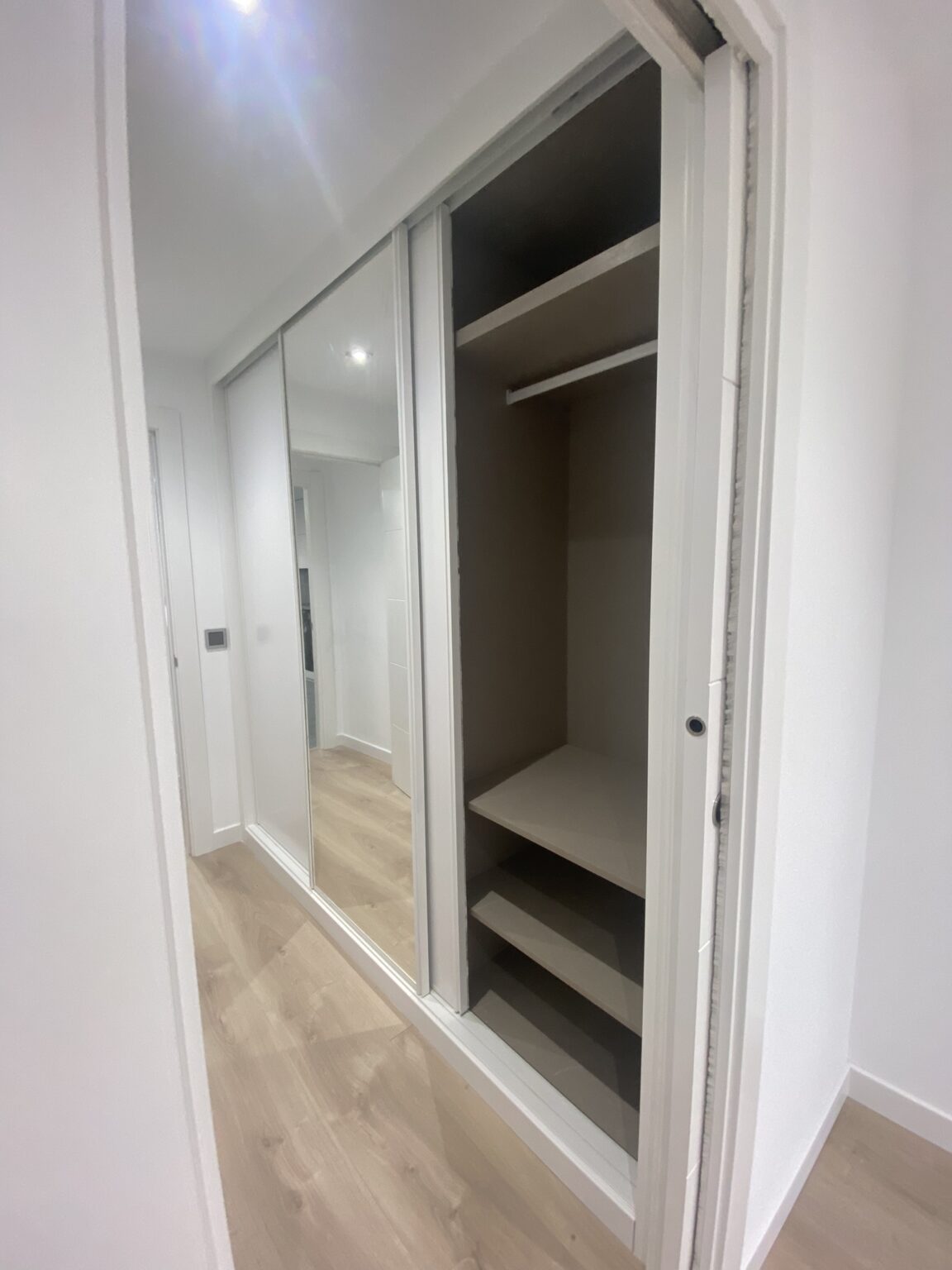 armario empotrado espejo puertas correderas