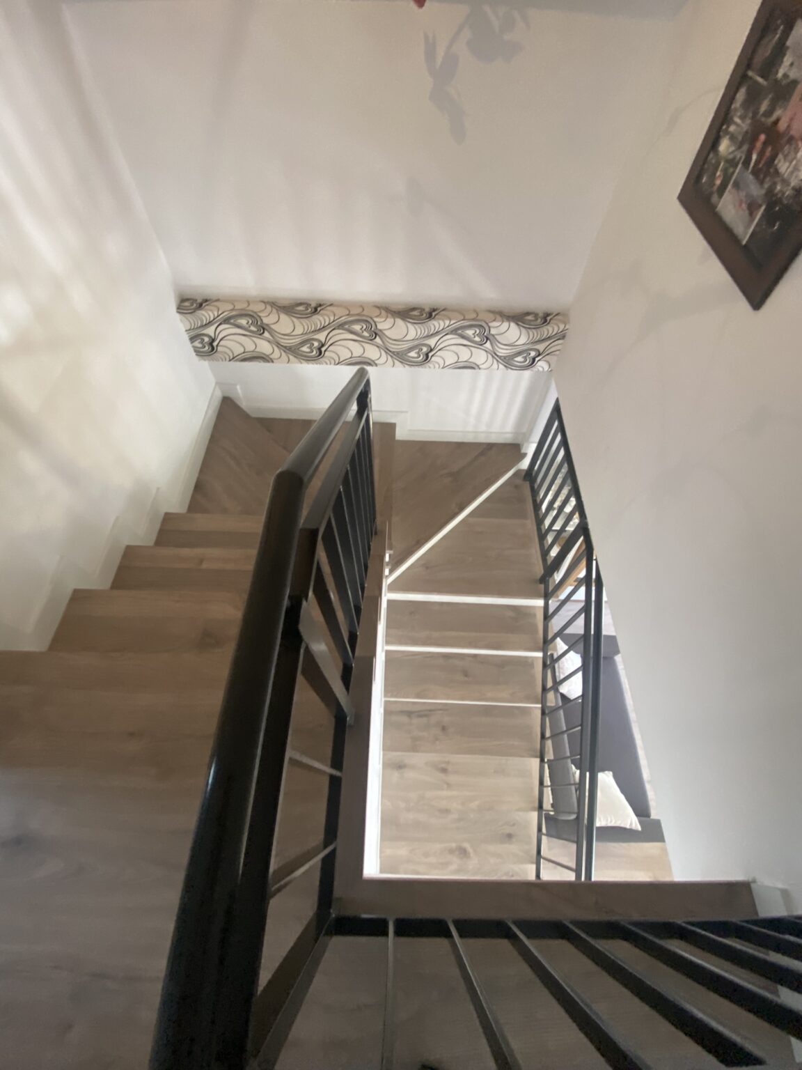forrado de escaleras blancas peldaños madera (7)
